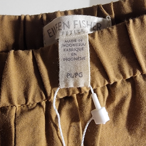 Eileen Fisher Organic Cotton Stretch Poplin Cropped Pants, Petite Large. - Picture 4 of 9